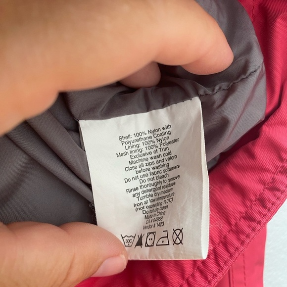 MEC - Pink / Red Rain Jacket with Detachable Hood - Picture 5 of 7